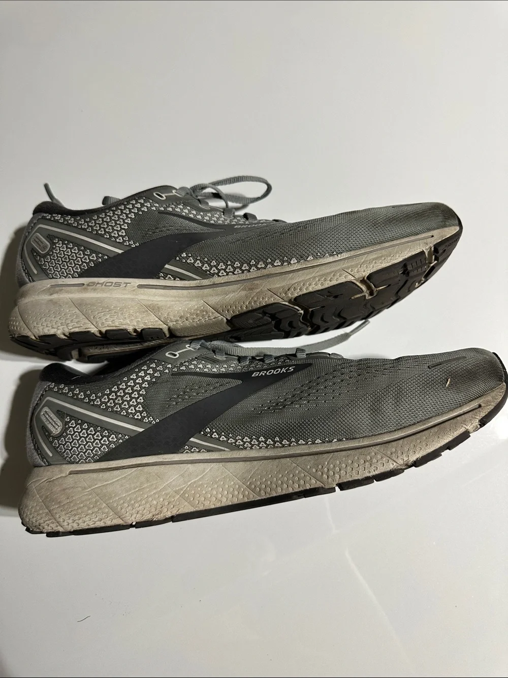 Brooks Men's Gray Athletic Running Shoes - Breathable Mesh. Size 14.